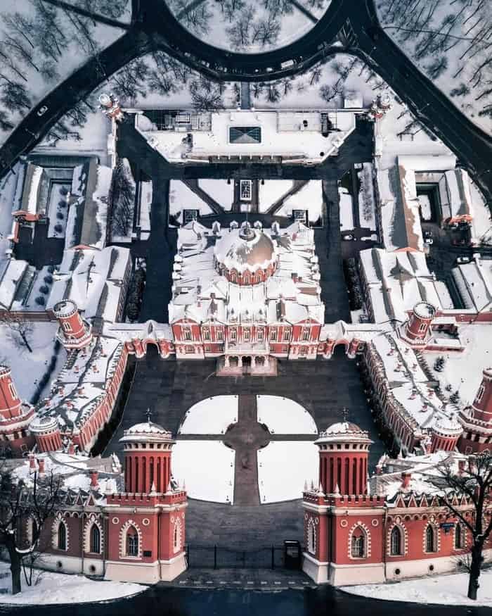 Pietrowski Pałac Podróżniczy Pietrowski Pałac Podróżniczy